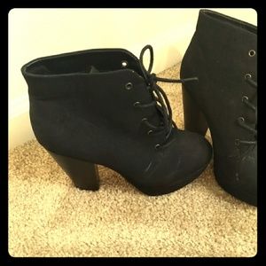 ankle boots